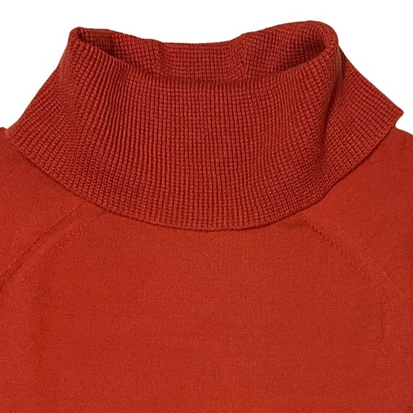 Cyrus Blood Orange Crowl Neck Sweater with a Lower Waffle Trim. Size small - Picture 11 of 12